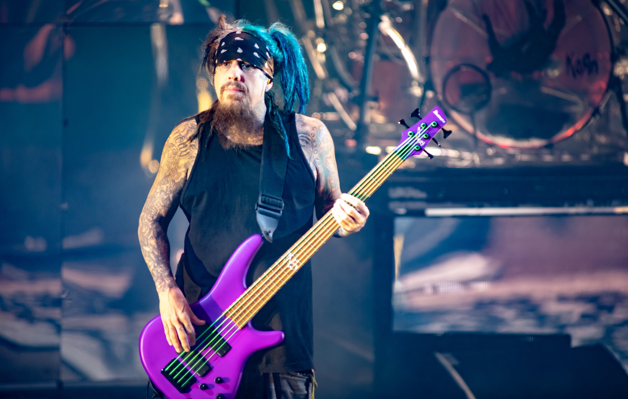 Fieldy performing with Korn in 2019