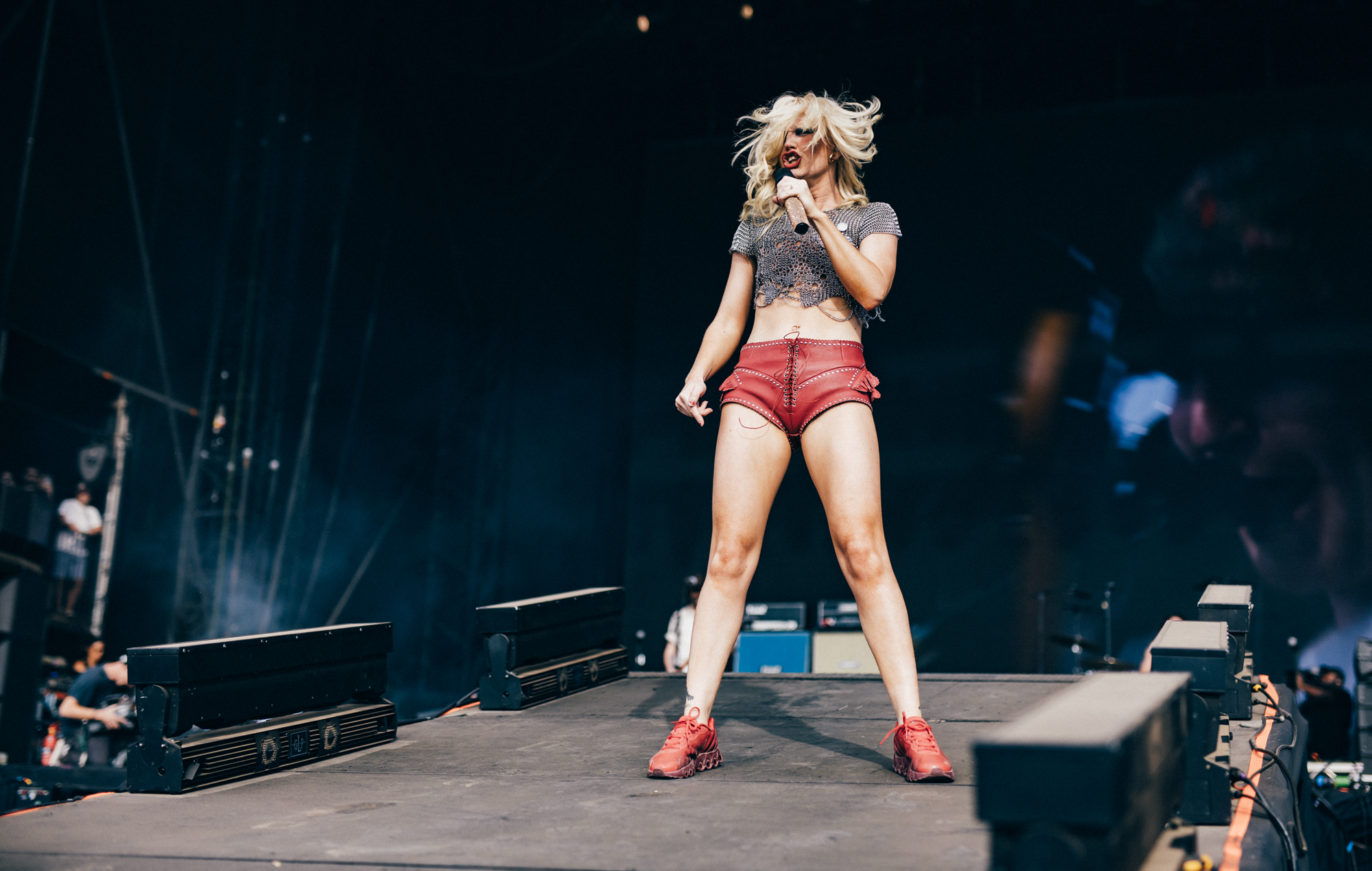 Amyl & The Sniffers live at Reading 2025. Credit: Derek Bremner for NME