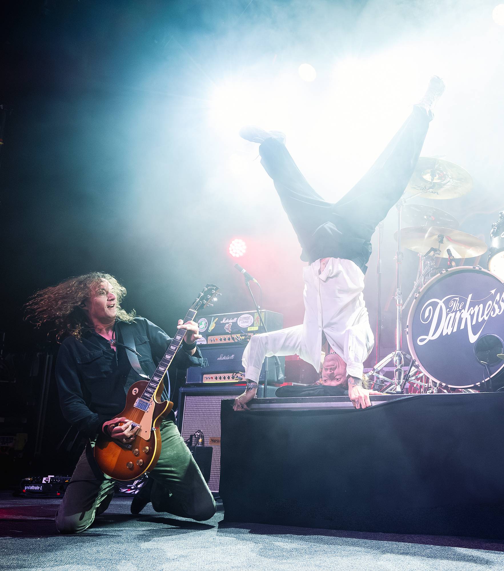 Dan and Justin Hawkins of The Darkness perform at The Fillmore on November 13, 2025 in San Francisco, California. (Photo by Steve Jennings/Getty Images)