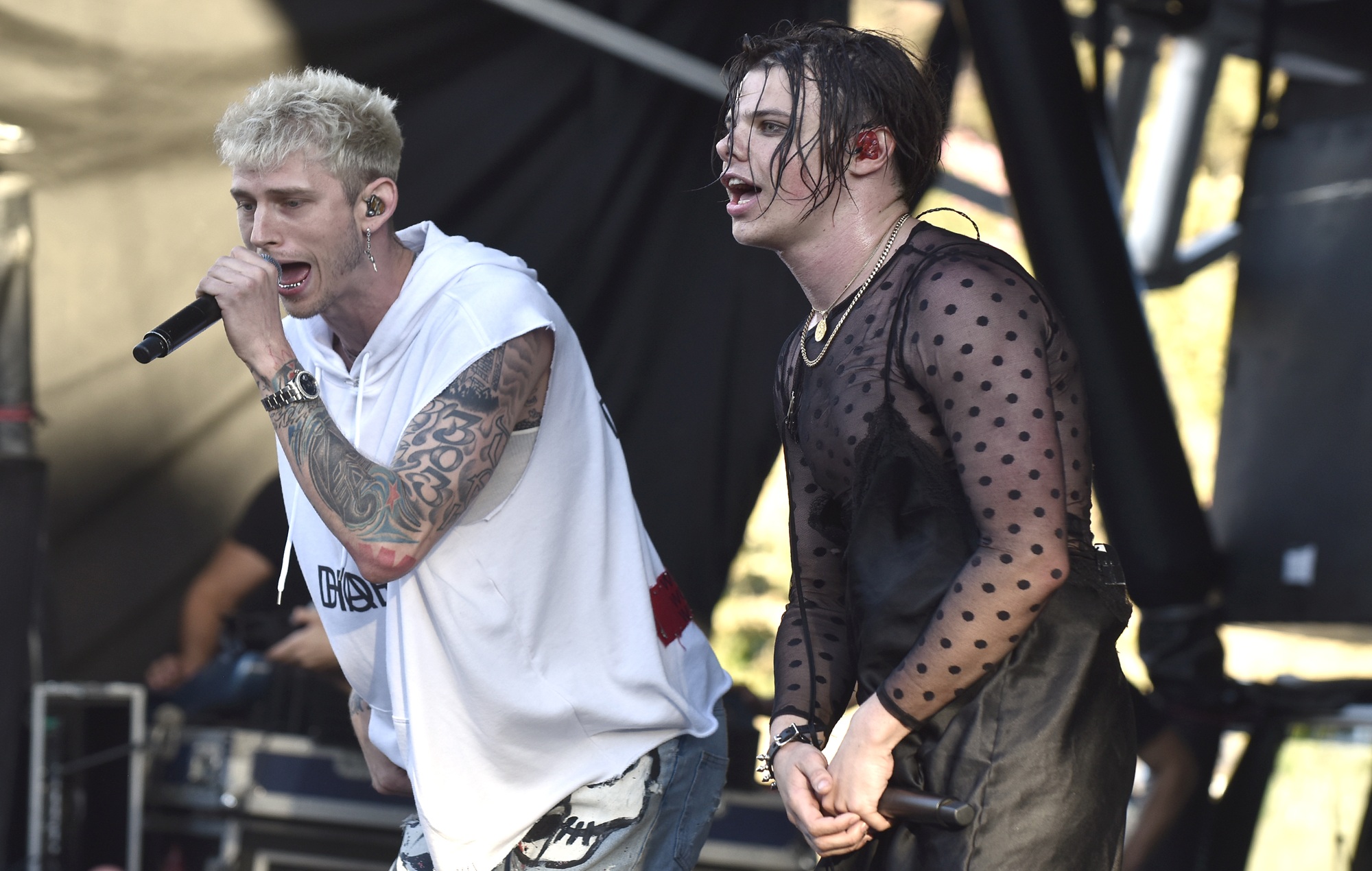 MGK Brands Yungblud a “Silver Spooned Preachy Wanker” in Social Media Feud