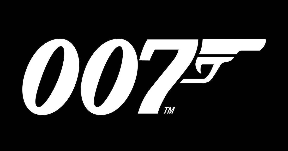 James Bond Hopeful Harris Dickinson Secretly Marries Longtime Love