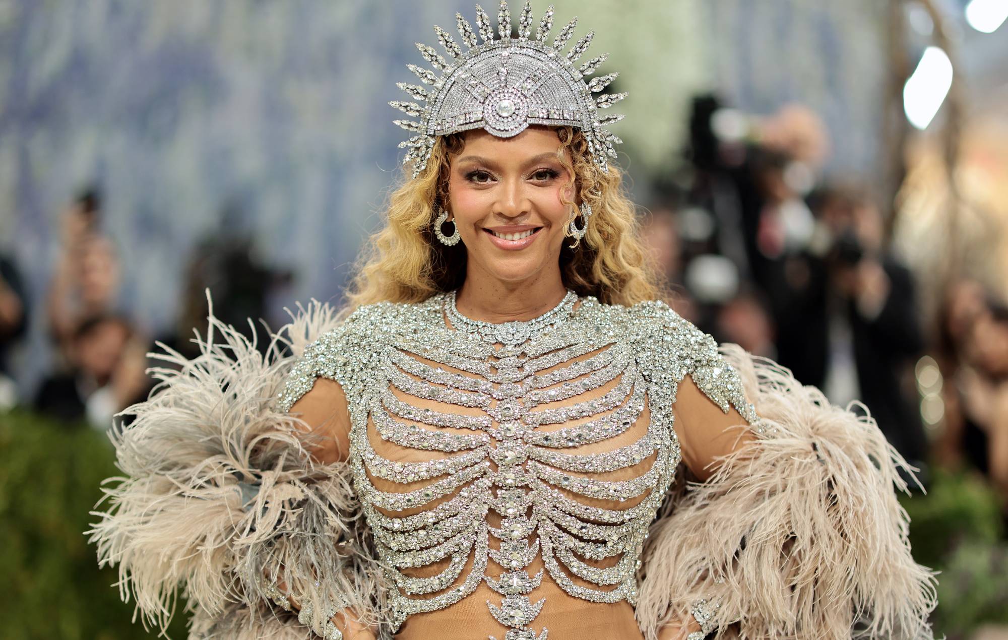 Beyoncé Marks Independence Day with New Track 'Morning Dew (Donk)'