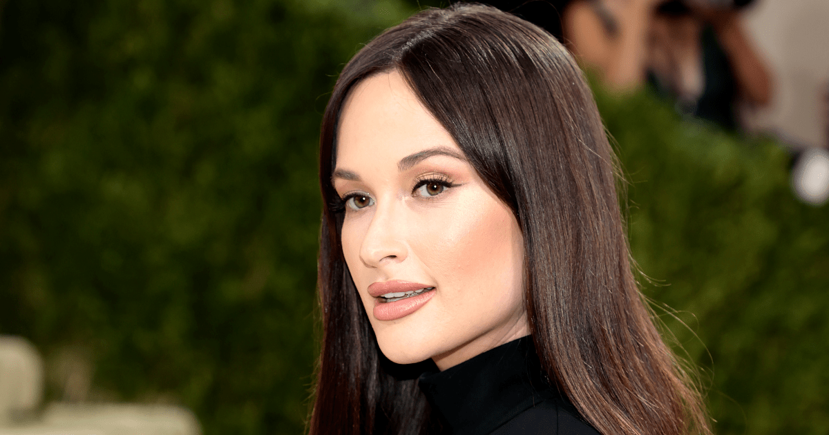 Kacey Musgraves Cancels Select Dates on Middle of Nowhere Tour