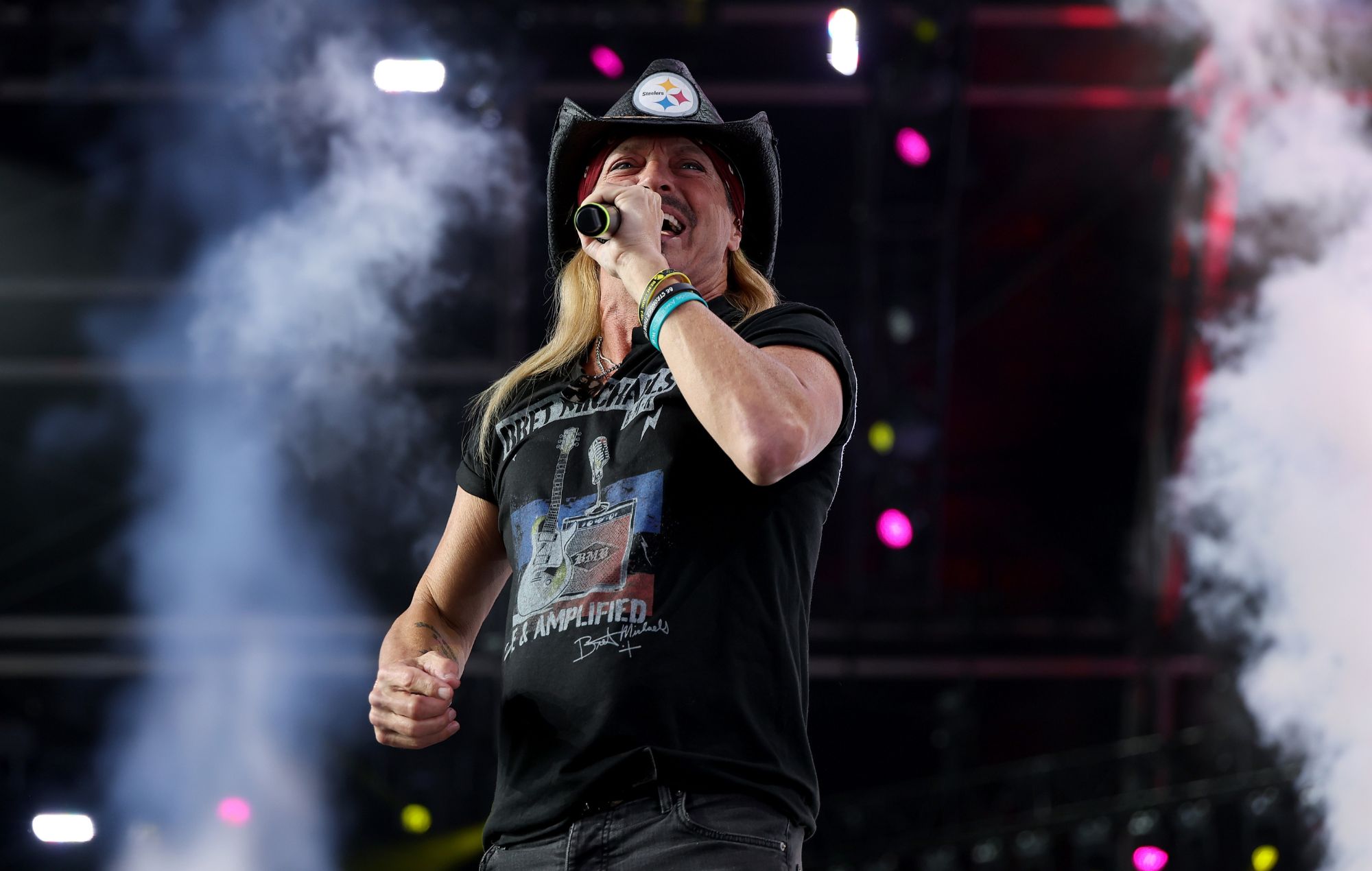 Bret Michaels Cancels Tour Dates to Focus on Recovery