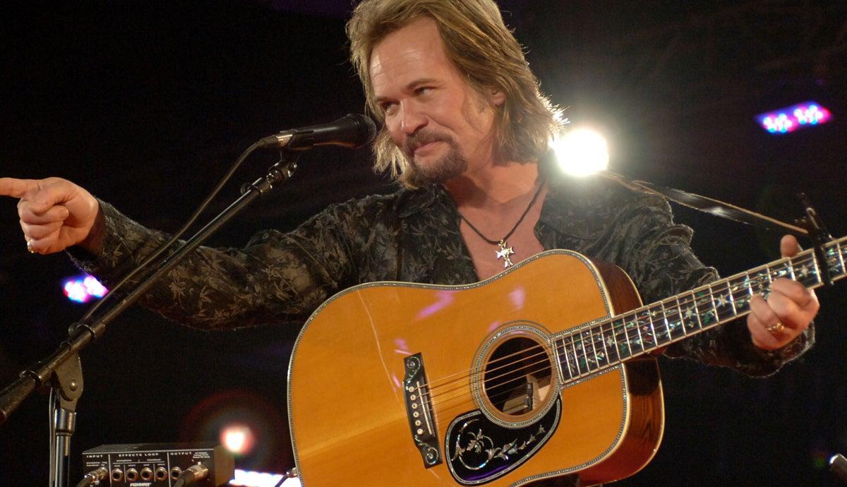 Travis Tritt Cancels Tour Dates Following Pneumonia Diagnosis